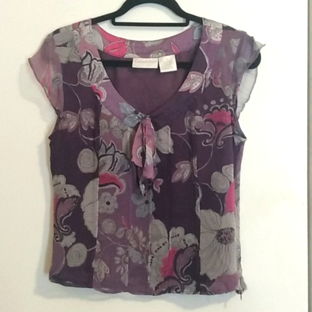 Worthington Women's Size 10 100% Silk Short Sleeve Floral Purple Shirt